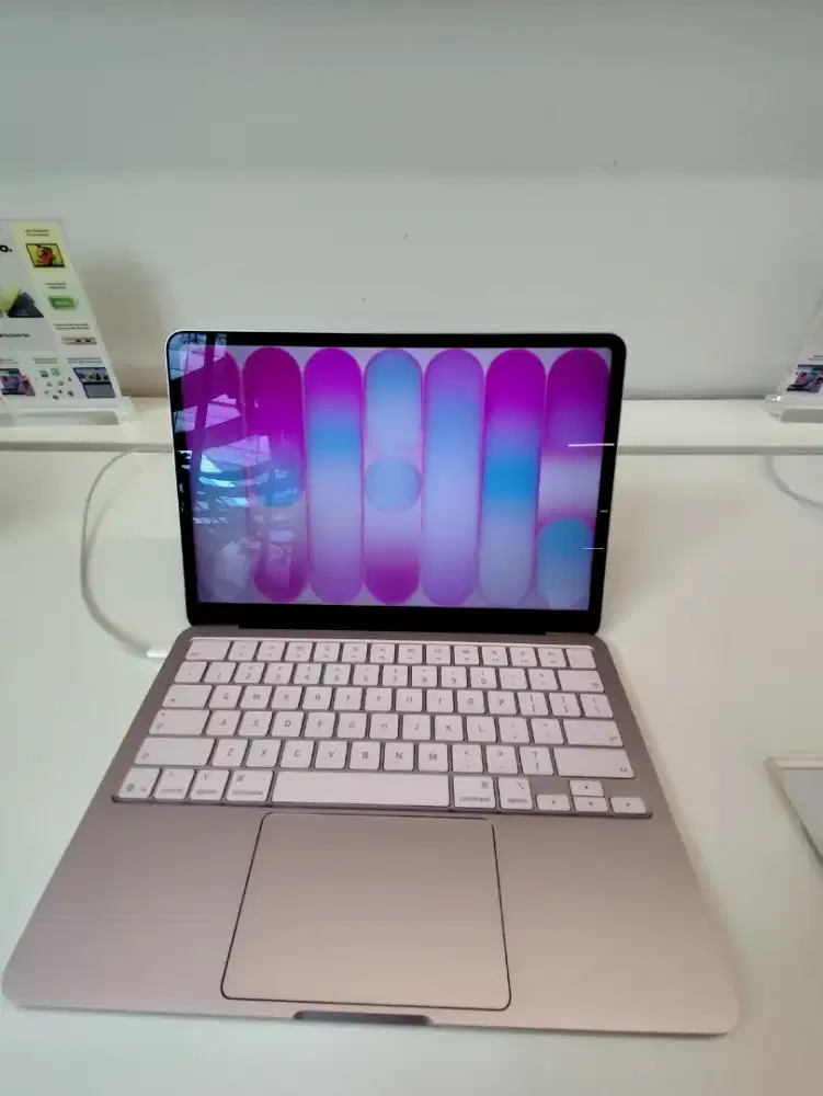 Macbook neo resmi bergaransi