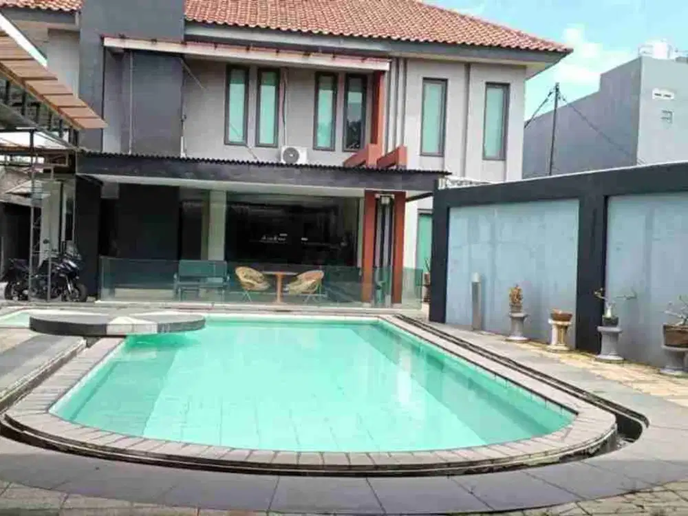 JUAL RUMAH KELAPA DUA WETAN CIBUBUR JAKARTA TIMUR SHM PLUS KOLAM RENANG BANGUNAN RAPI SIAP HUNI