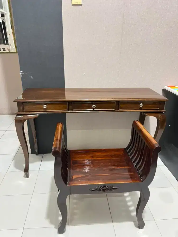 Dijual cepat meja konsol jati lengkap dengan kursi original