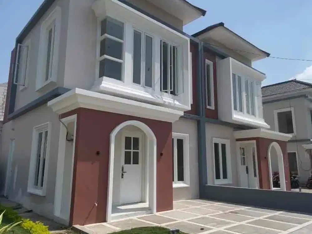 Rumah 2 Lantai Dekat Akses Kota Mojokerto