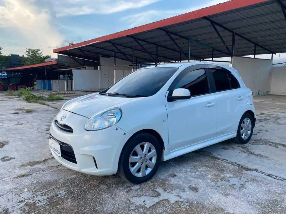 NISSAN MARCH MT 2013