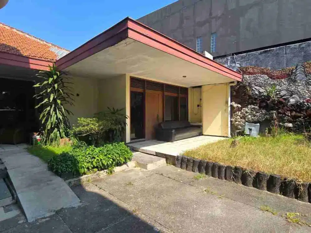 Rumah atau Ruang Usaha Strategis di Jalan Slamet Riyadi, Penumping, Laweyan, Solo