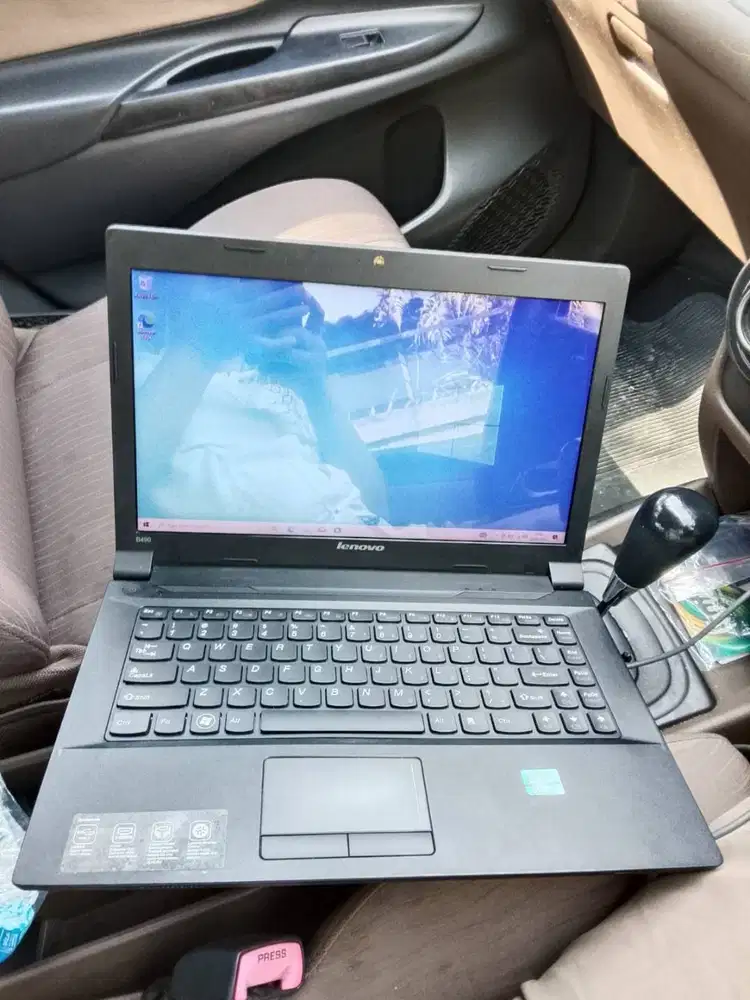 Laptop lenovo Corei5 ram 8 gb bergaransi murah