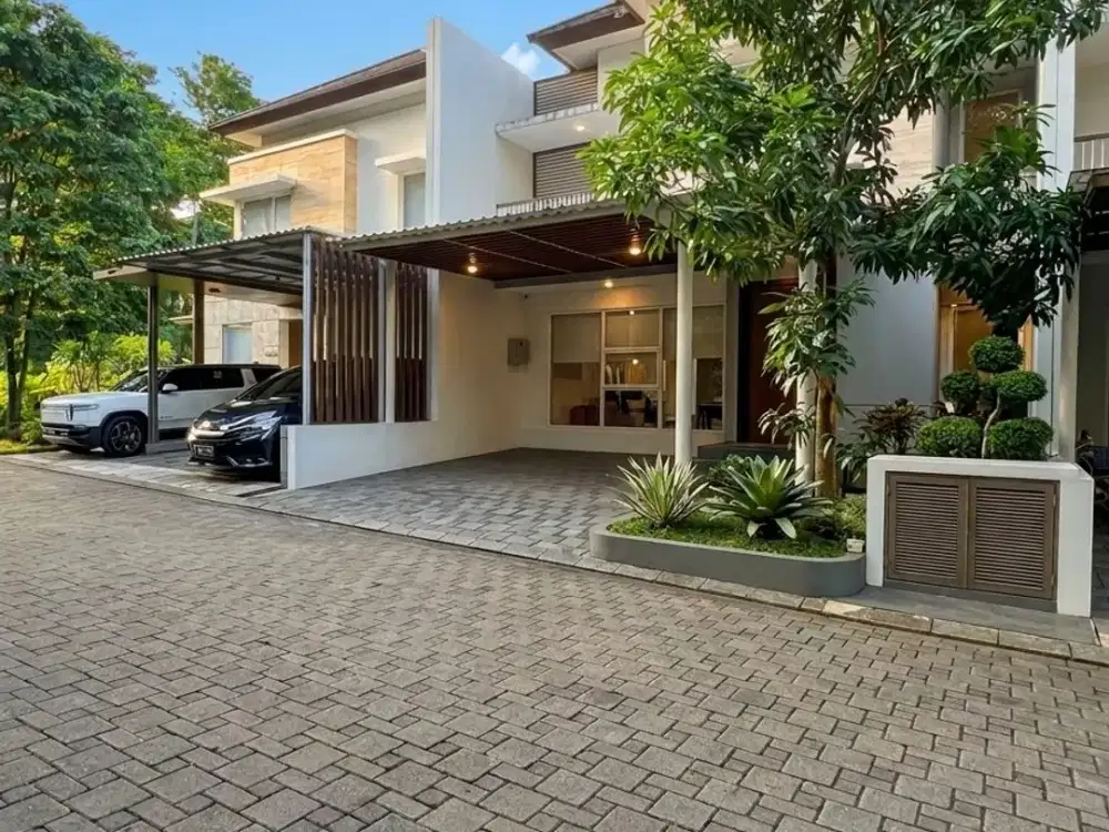 RUMAH FULLY FURNISHED PERUMAHAN ELIT SERENIA HILLS LEBAK BULUS JAKARTA SELATAN