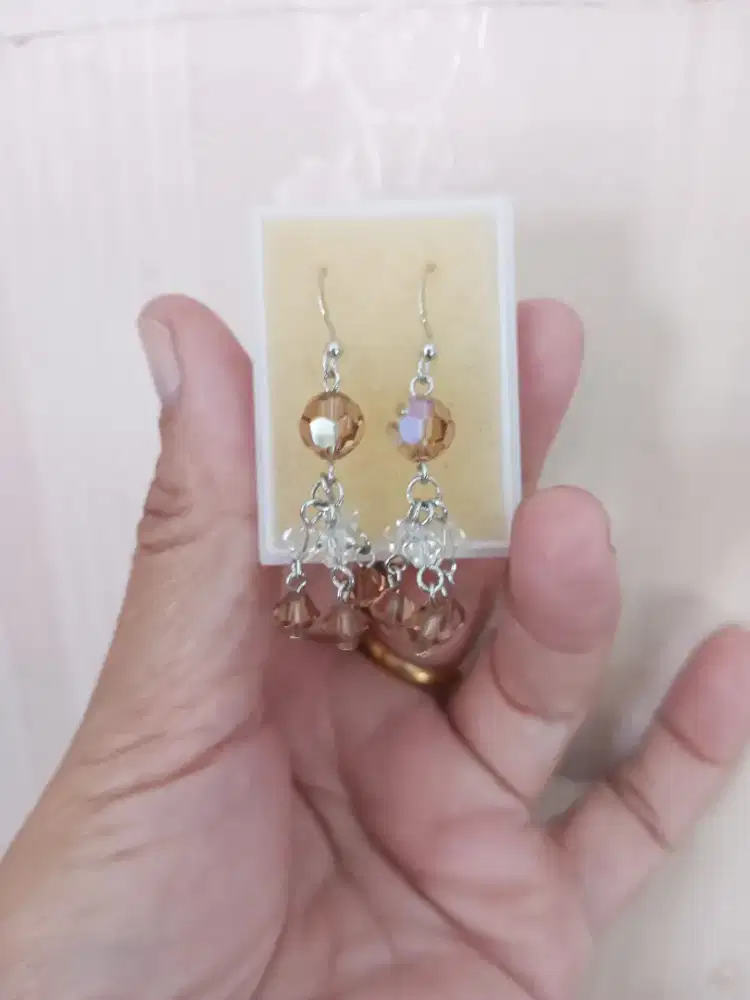 Anting panjang keren