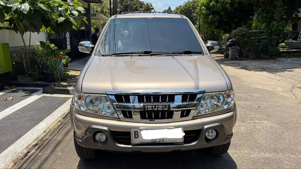 Dijual Cepat Isuzu Panther Grand Touring 2.5 Diesel MT 2019