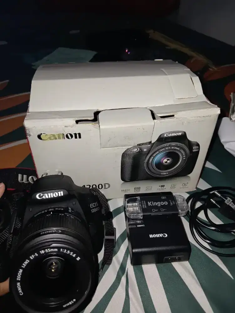 camera canon 1200d