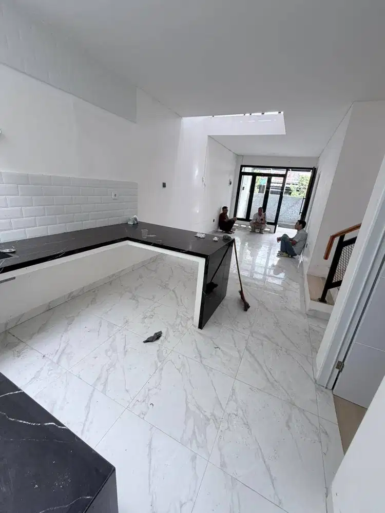 Dijual Rumah Baru 2 Lantai di Cluster Dekat Ke Cisaranten Di Antapani