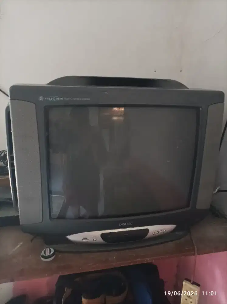 TV tabung jadul digitec 21 inch