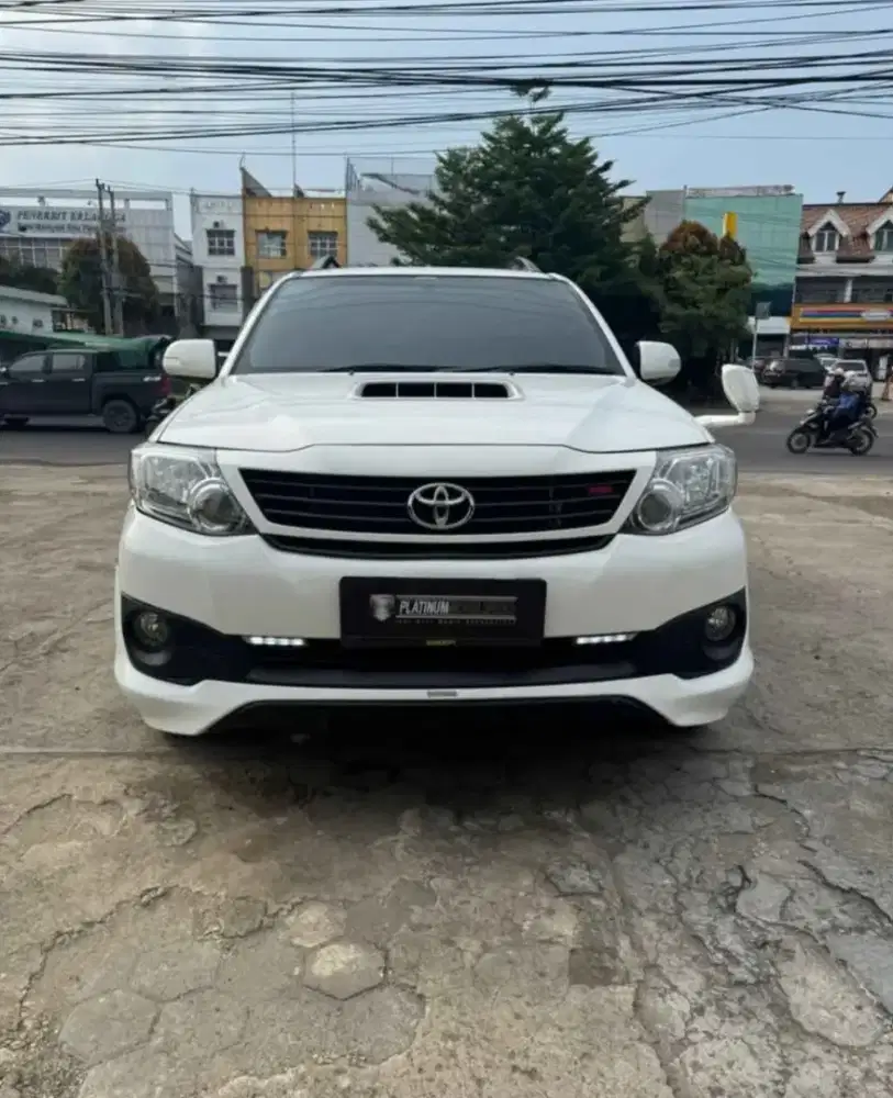 Toyota fortuner 2013 tipe G vnt trd 2.5 A/T