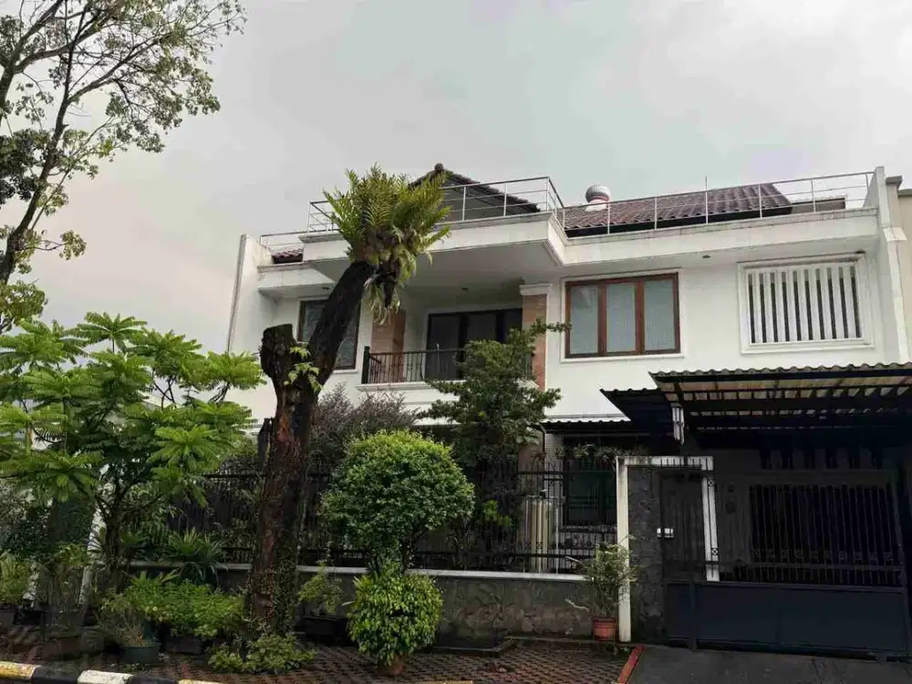 Dijual Rumah Puspita Loka BSD City 2.5 Lantai Mewah Pakai Kayu Jati Premium