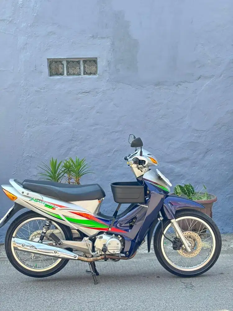 karisma D 2003 RARE BIRU  VIOLET