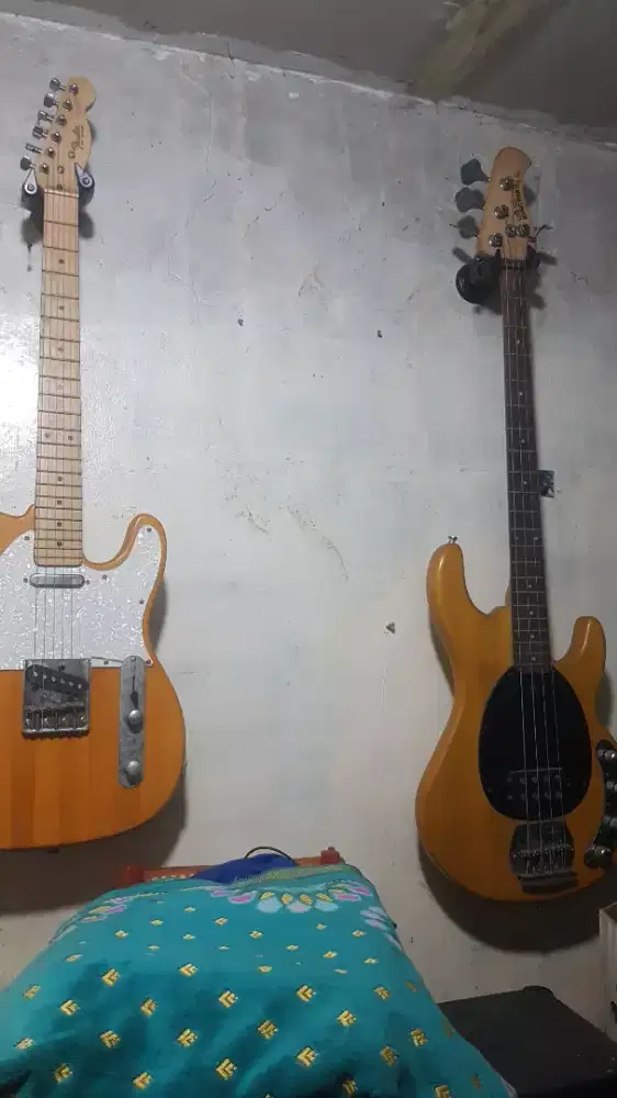 Dijual Gitar Dan Bass Elektrik
