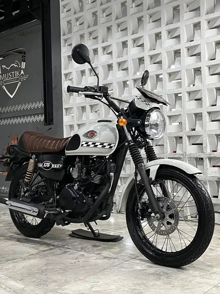 Super istimewa!!Kawasaki W175 Cafe th 2022 - Ayu Mustika