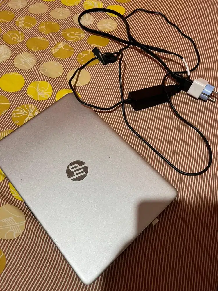 Laptop hp 14s second bekas kuliah