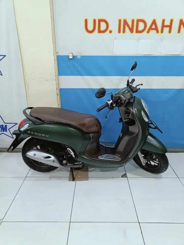 L Surabaya Honda SCOOPY ESP STYLISH PRESTIGE KEYLLES REMOT 2023 km low