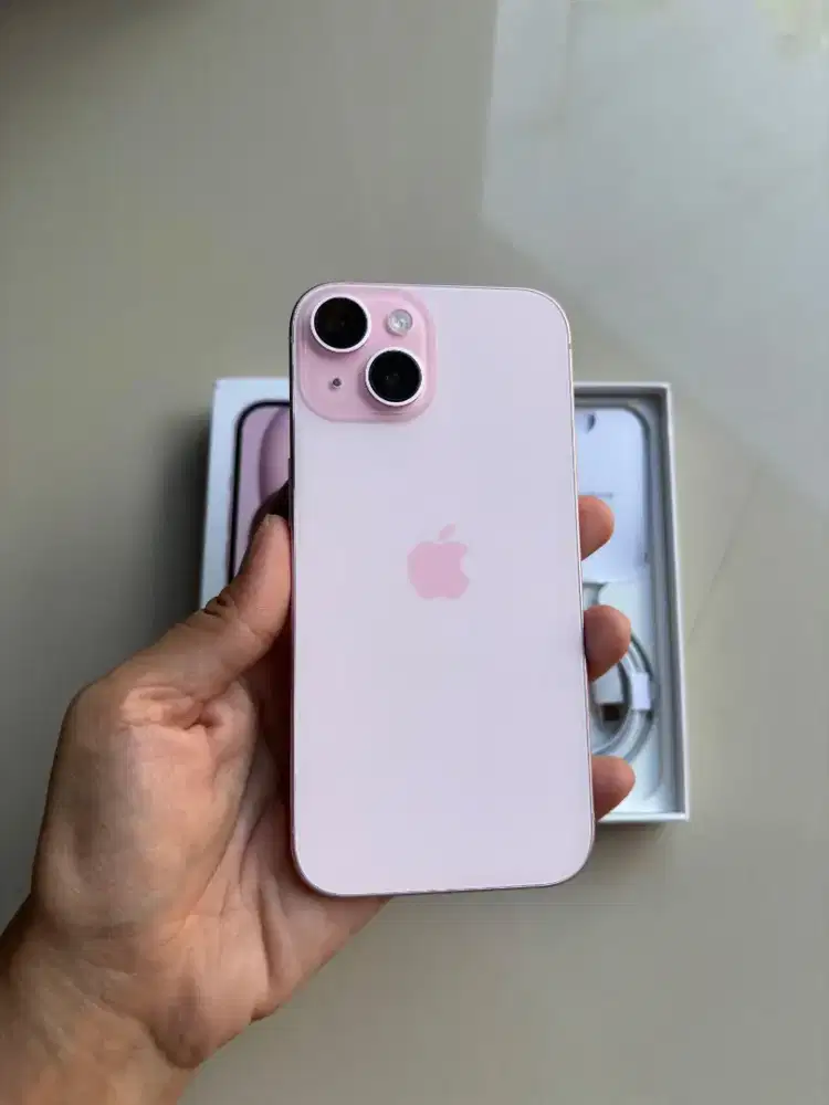 iPhone 15 Pink 128GB Inter - second