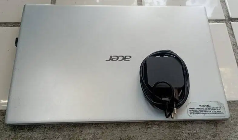 acer sf114-34-p008