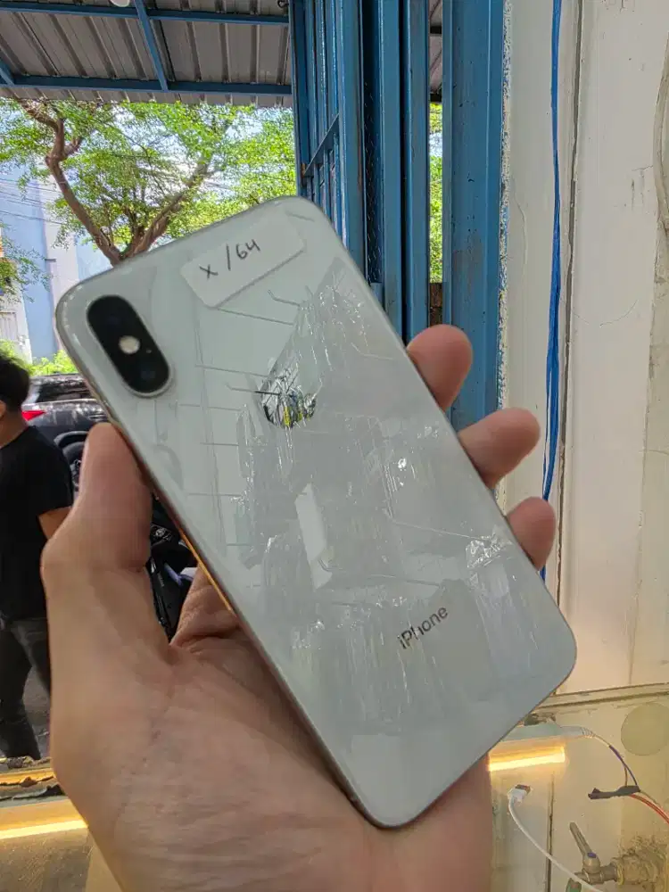 IPhone X 64 gb mines face id