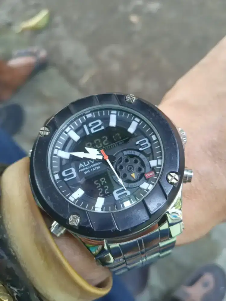 Jam Tangan Alive
