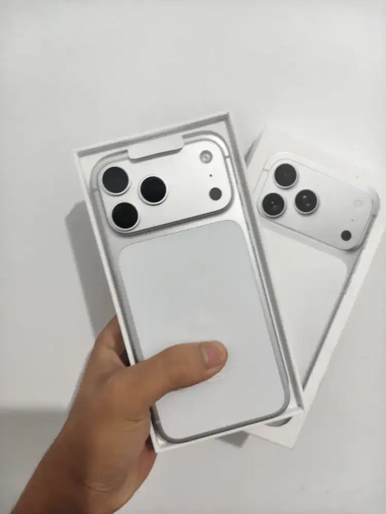 Iphone 17 Promax 256GB Ibox Warna Silver
