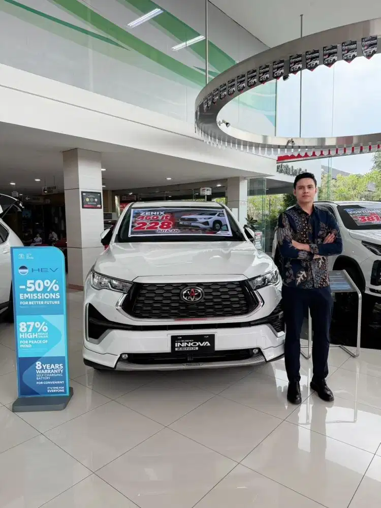 Fortuner Keren, Tapi Iritnya Zenix Hybrid Sulit Dilawan!
