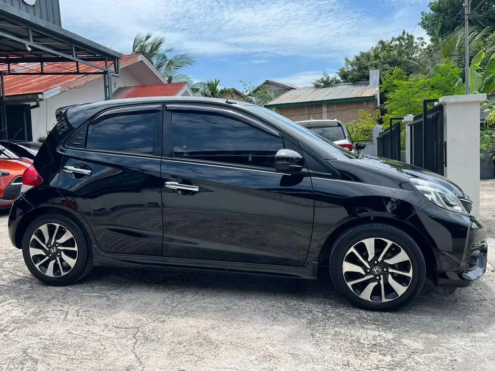 Brio RS Automatic 2017 pajak panjang kondisi istimewa
