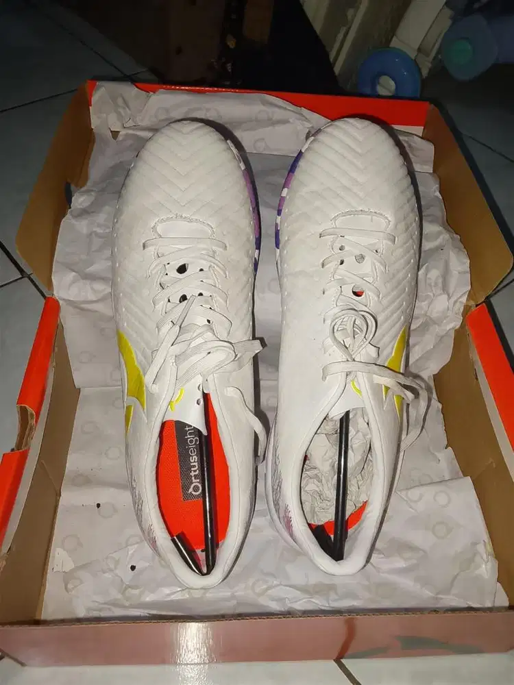 Sepatu Futsal Ortuseight