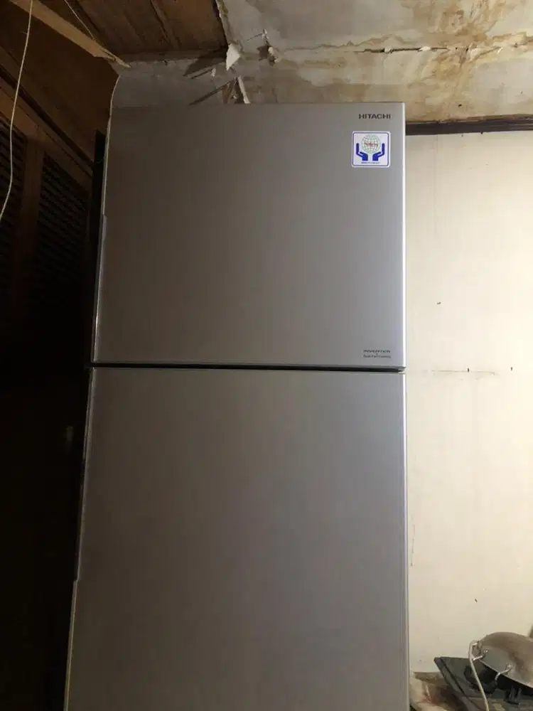 Kulkas Hitachi 2 pintu