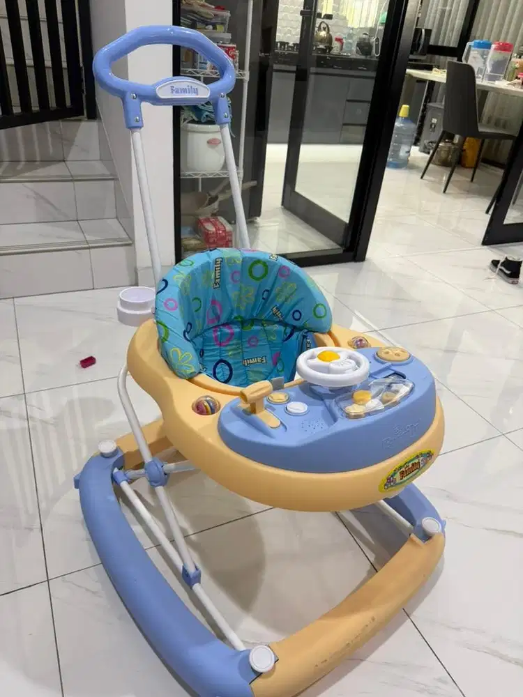Baby walker like new