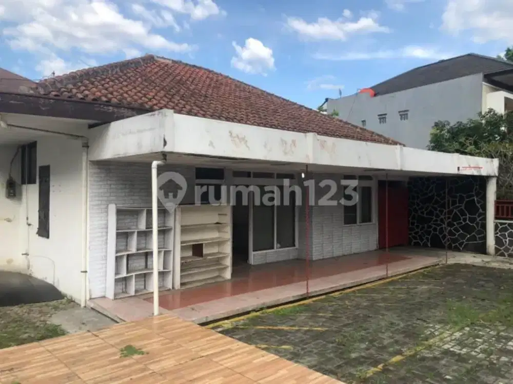 Disewakan Rumah Cocok untuk Cafe atau Kantor di Kota Bandung
