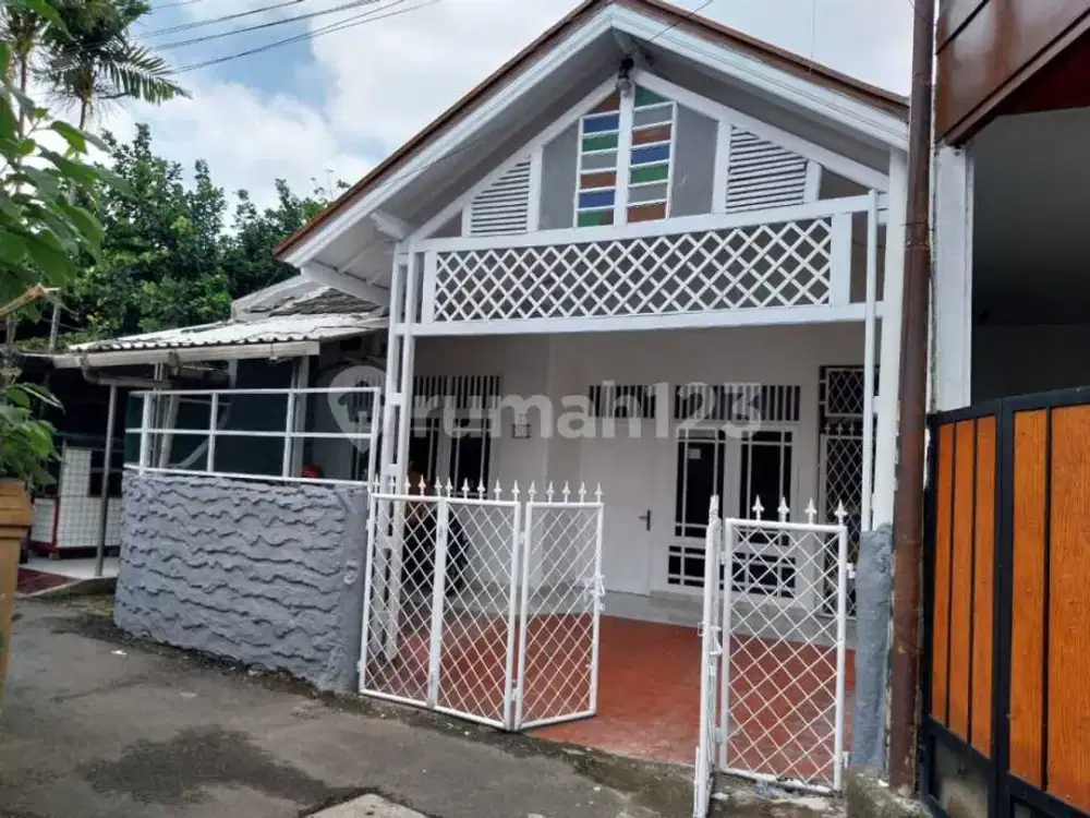Turun Harga! Rumah Bagus SHM Kramat Jati, Jakarta Timur Siap Huni