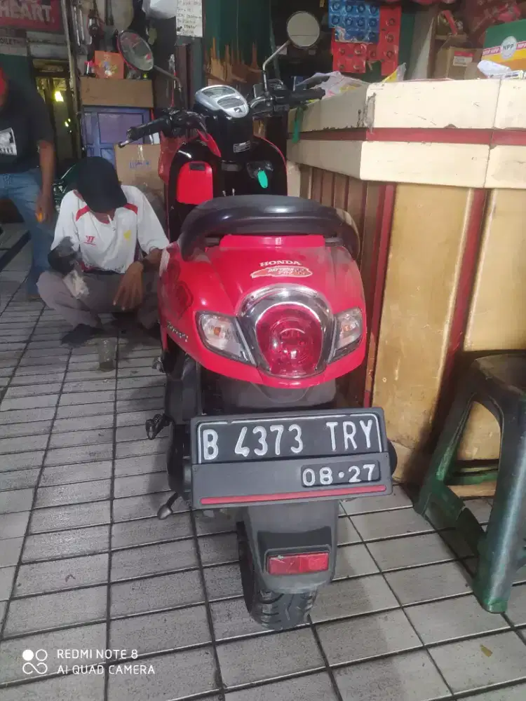 HONDA SCOOPY DONAT 2017 MULUS ORISINIL JRG PAKAI (KM 16 ASLIBAN TEMBUS