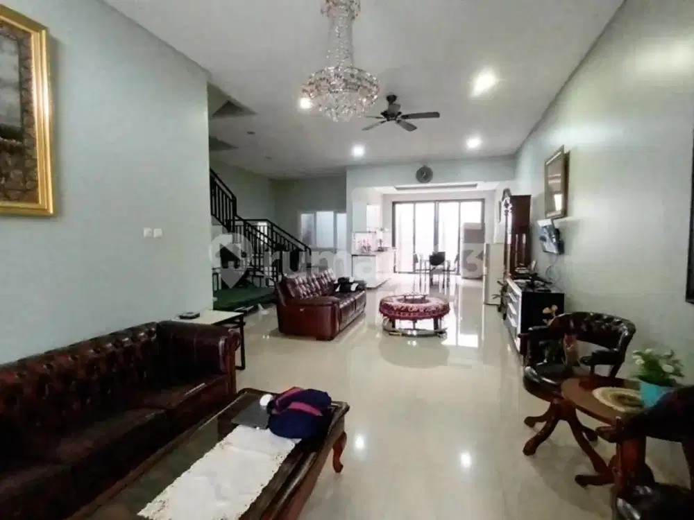 Dijual Rumah 2 Lantai di Sarijadi Bandung