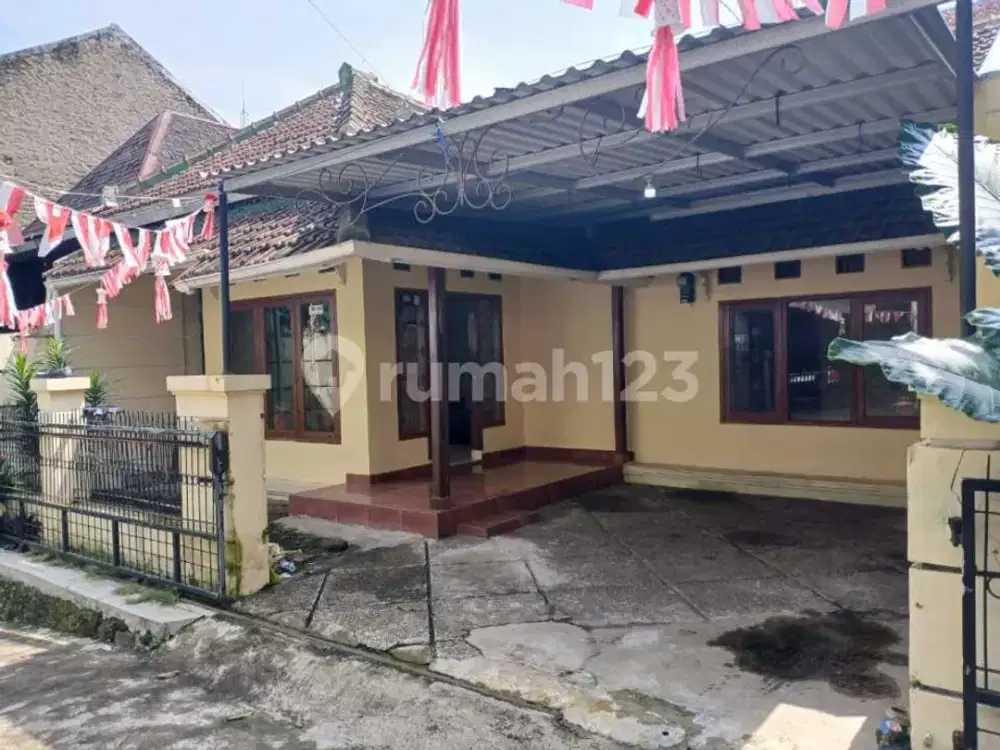Rumah Di Tengah Kota Bandung Arcamanik Bebas Banjir