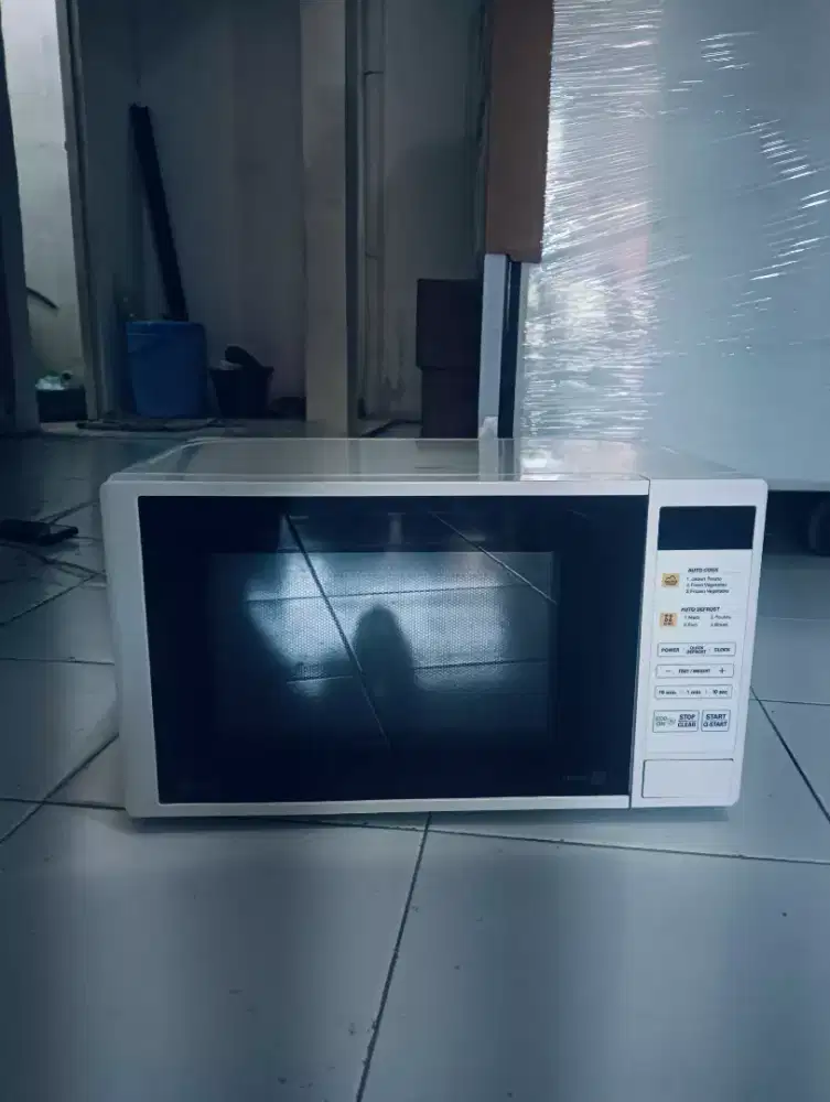 LG Microwave 20 Liter
