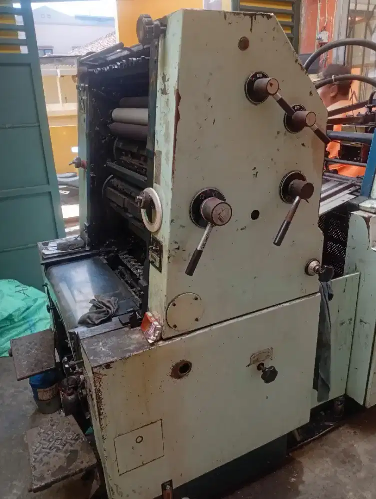 Mesin Oliver 52