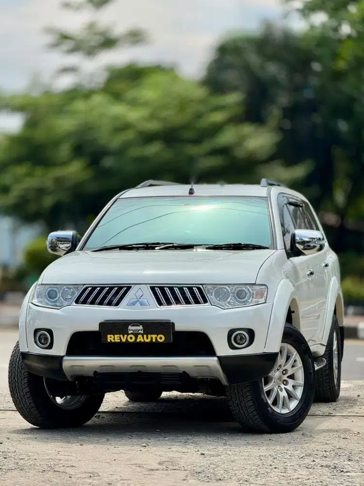 Mitsubishi Pajero exceed 2012 / 2013 automatic diesel 2.5 dakar 2011