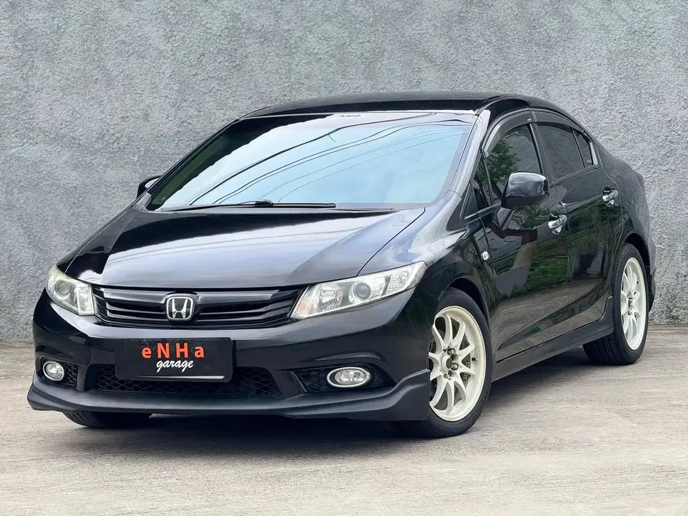 Dp 14JT.. Honda CIVIC FB 1.8 A/T 2013 CBU.. eNHa garage Semarang..