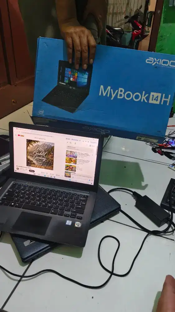 Leptop second axioo Intel celeron dus lengkap