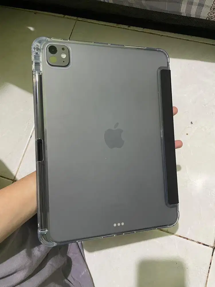ipad pro M4 256gb inter dan apple magic keyboard
