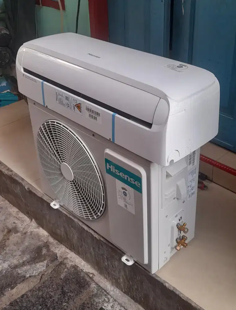 Jual ac hisense 1pk R32 terbaru 4 blan pakek mulus ori ful