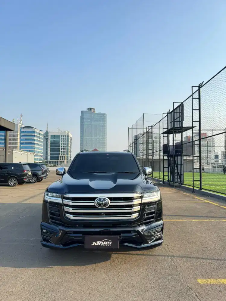 Toyota Land cruiser VXR 2023
