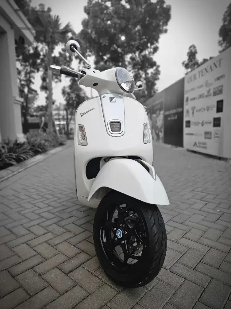 Vespa GTS 300 2019 Sangat Terawat & Istimewa