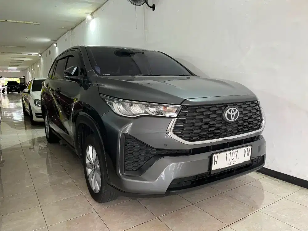 Toyota Zenix V 2022 A/T Km 65 rb