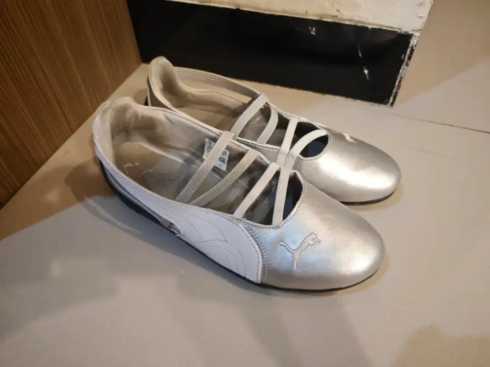 Sepatu Puma speedcat 39