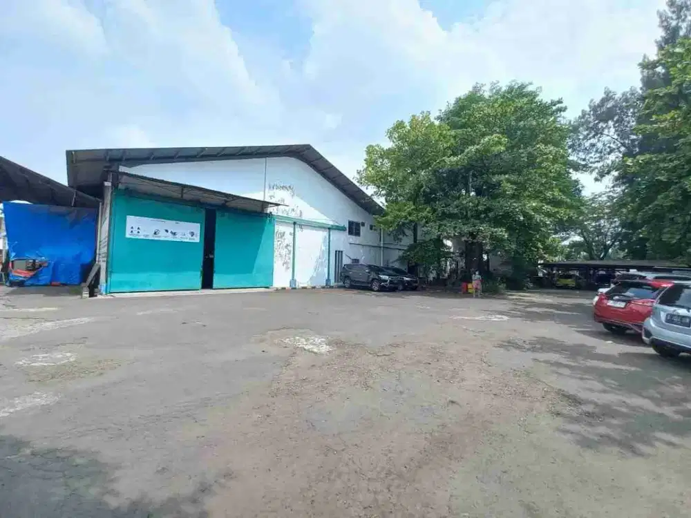Gudang Kawasan Industri Pulo Gadung Jakarta, LT 8.600 m2, SHM, Harga Di Bawah Pasar 88 M