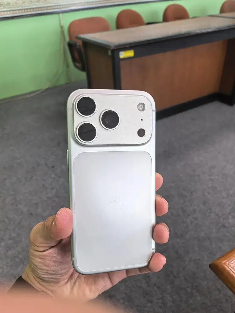 Iphone 17 Pro Resmi 256gb