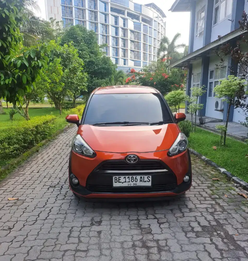 Toyota Sienta V Matic jual cpt