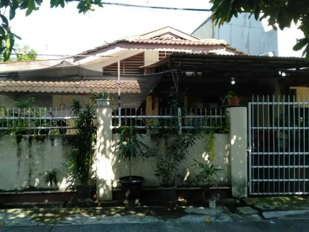 Rumah Bagus Bersih Nyaman di Batu Ceper Indah
